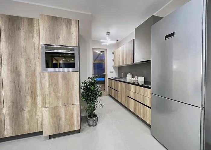 Elysium - Luxury Holiday home *